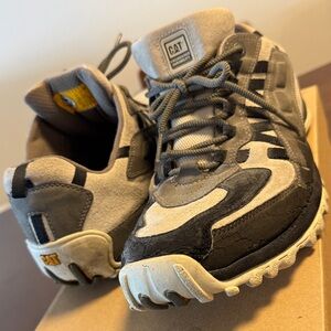 CATERPILLAR Engineered Durability shoes
